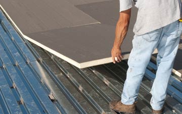 benefits of insulating Cefn Einion flat roofing